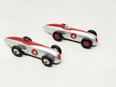 DINKY G.B. réf 220 (anciennement 23A) , 2 modèles "racing ca…