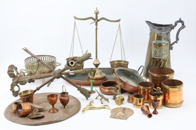 a lot of antique items that are on the table