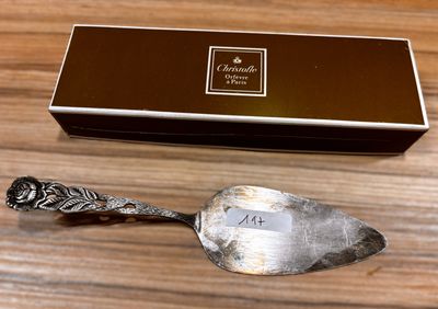 CHRISTOFLE Pelle à gâteau en métal argenté dans son coffret