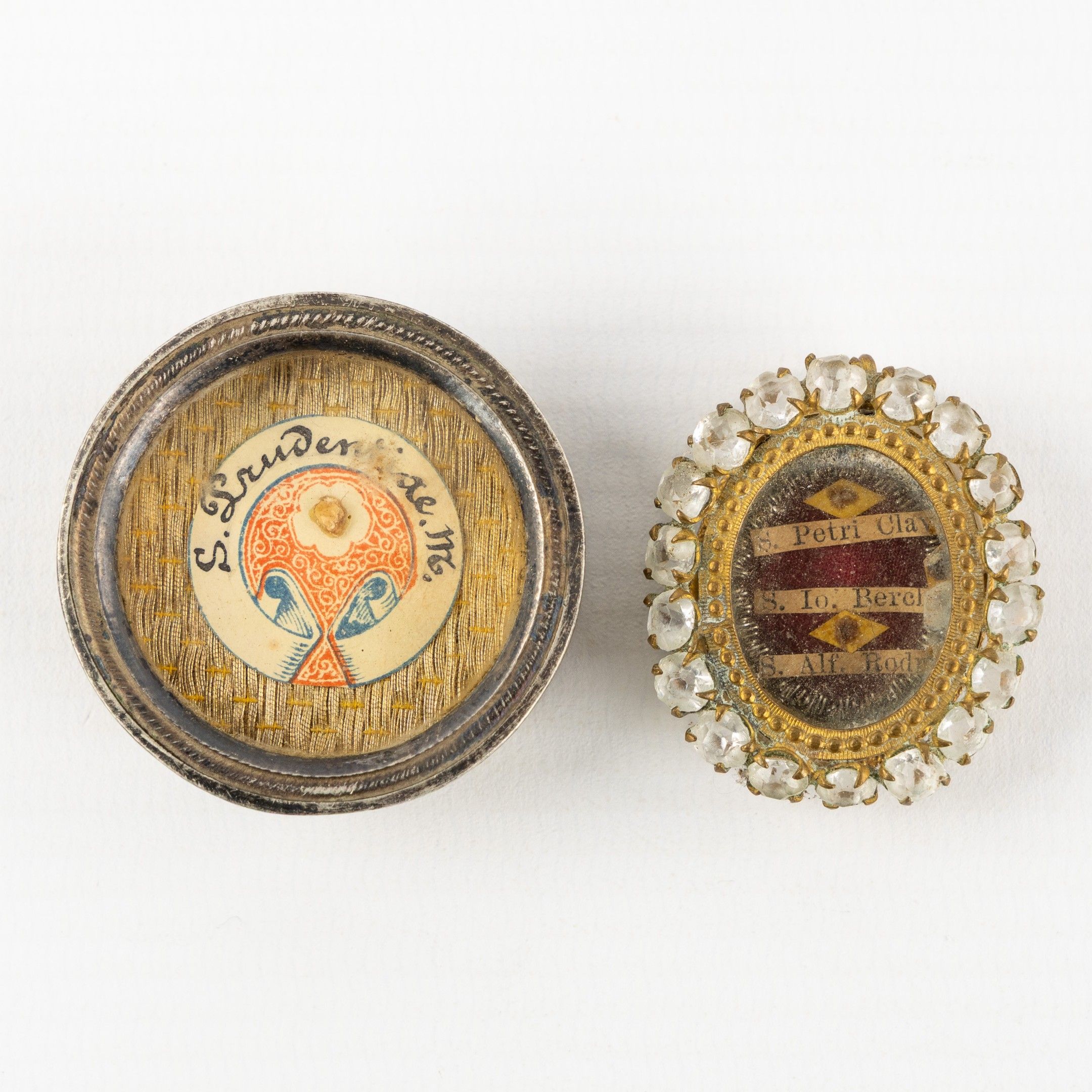 Objets d'art & Curiosités