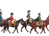 sept figurines représentant des hommes à cheval sur fond blanc