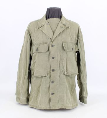 a green jacket on a mannequin mannequin mannequin mannequin mannequin mannequin mannequin mannequin mannequin