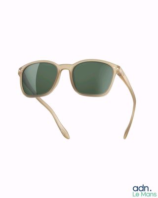 the sunglasses are made of wood and have polar polar polar polar polar polar polar polar polar polar polar polar polar polar polar polar polar polar polar polar polar polar polar polar