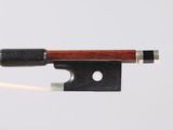 a bow that is attached to a bow with a string