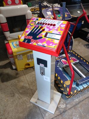 Borne LOVE TEST Fonctionnement non garantie, à remettre en r… - Photo 1