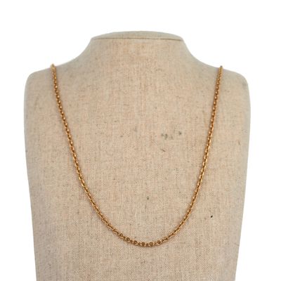 le collier à chaîne en or est sur un mannequin, un mannequin, un mannequin, un mannequin, un mannequin, un mannequin, un mannequin, un mannequin, un mannequin, un mannequin, un mannequin, un mannequin, un mannequin, un mannequin, un mannequin, un mannequin, un mannequin, un mannequin, un mannequin, un mannequin, un mannequin, un mannequin, un mannequin, un mannequin, un mannequin, un mannequin, un mannequin, un mannequin, un mannequin, un mannequin, un mannequin, un mannequin, un mannequin