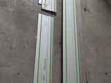 two skis that are laying on the ground