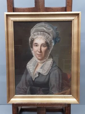 "Femme avec coiffe du Velay". Pastel sous verre XIX ème.