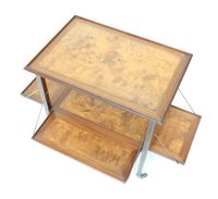 Table à thé en bois de placage "Burlwood Golding" de forme r… (photo 2)