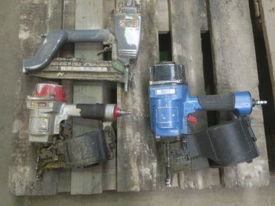 Cloueur pneumatique BEA, cloueur pneumatique MAX et une agra… - Photo 1