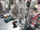 la photo d'une machine posée sur le sol