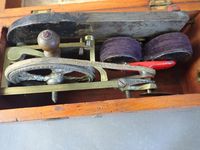Electrothérapie (Machine Magneto Electrique) (Coffret bois) … (photo 3)