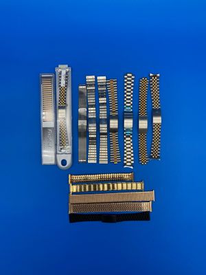 une image représentant un assortiment de pièces métalliques de différents types