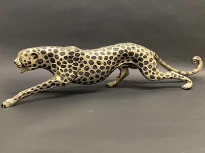 Travail Moderne Epreuve en bronze figurant un guepard à l'af…