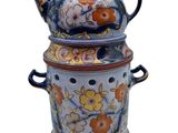 an image of a tea pot with a lid