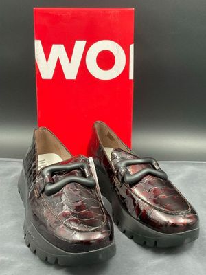 WONDERS, Taille 41, modèle Barbun, mocassins en cuir vernis …
