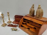 a lot of items that are sitting on a table