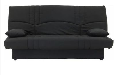 canapé-lit futon noir avec des coussins posés dessus