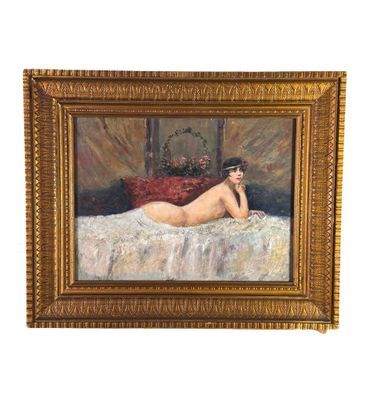 une peinture à l'huile représentant une femme allongée sur un lit, avec des fleurs en arrière-plan