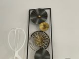 a picture of a shelf with some decorative items on it