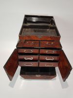 Petit cabinet à poser en placage de bois exotique et morceau… (photo 2)