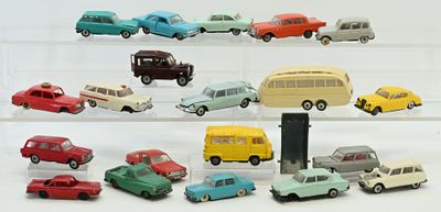 Norev — Lot de 20 véhicules miniatures au 1/43ème - Photo 1