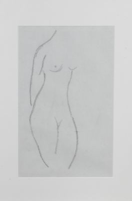 une image représentant le dessin d'une femme debout devant un fond blanc