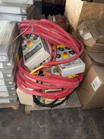 Environ 6 coffrets de chantier