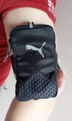 lot de 16 sacs de bras marque Puma neuf