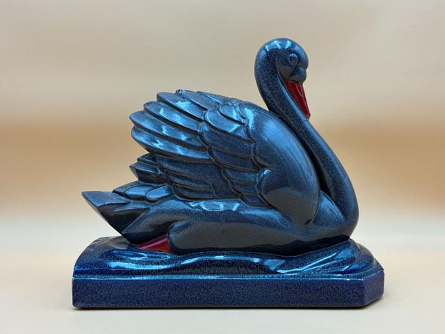 Grande céramique Art Déco représentant un Signe – Signée dans le 