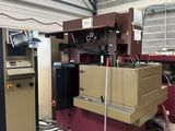 une image d'une machine située dans un bâtiment