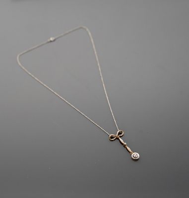 Raffiné collier en or jaune 18K 750 millièmes et platine 850…