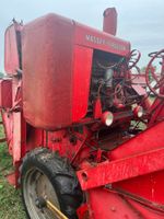 Moissonneuse batteuse MASSEY FERGUSON. (photo 3)