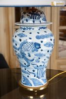 CHINE Paire de vases couverts transformés en lampe, décor de… (photo 3)