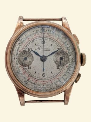 gros plan d'une montre sur fond blanc