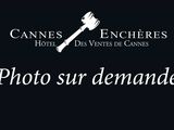 une photo en noir et blanc accompagnée de la mention « photo sur demande »