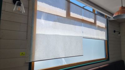 4 stores occultant en tissu beige