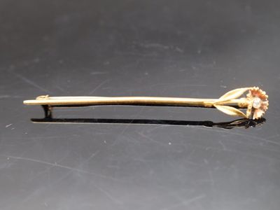 épingle à cheveux plaquée or jaune, ornementée d'un motif floral