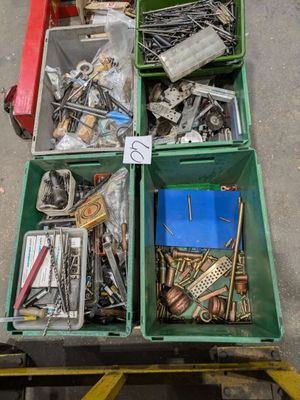 Lot composé de 4 palettes contenant : - Photo 1