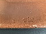 louis vuitton leather card case