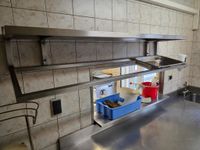 3 étagères murales inox doubles dont 2 inclinées. (photo 2)