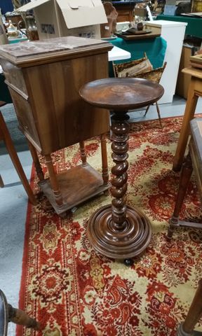 Pied de lampadaire fut torsadée de style rustique