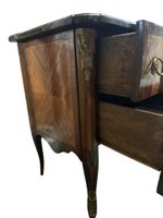Commode à double ressaut en placage de bois de violette, ama… (photo 4)