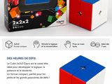 une boîte de cubes de Rubik avec des notices et des instructions