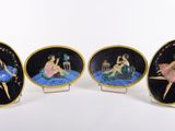 un service de quatre assiettes en porcelaine ornées de danseuses de ballet