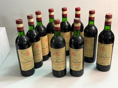 10 bouteilles Château PHELAN SEGUR 9 de 1977 et1 de 1978 Sai…