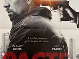 L'affiche du film *Le Pacte* représente un homme tenant un pistolet à la main.