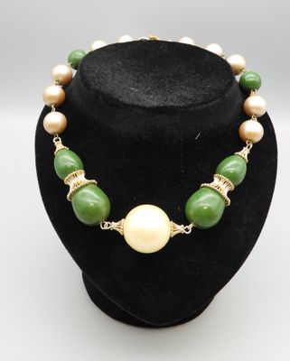 Collier ras du cou en perles d'imitation et perles bakélite …