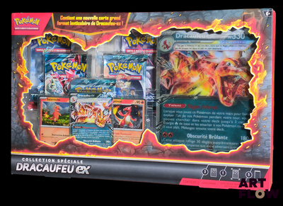 une photo d'une boîte de cartes Pokémon exposée