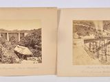 deux vieilles photographies en noir et blanc représentant un pont au milieu d'une forêt